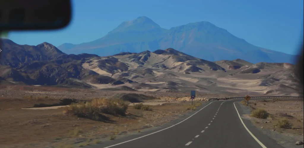Cadeia de montanhas no Deserto do Atacama