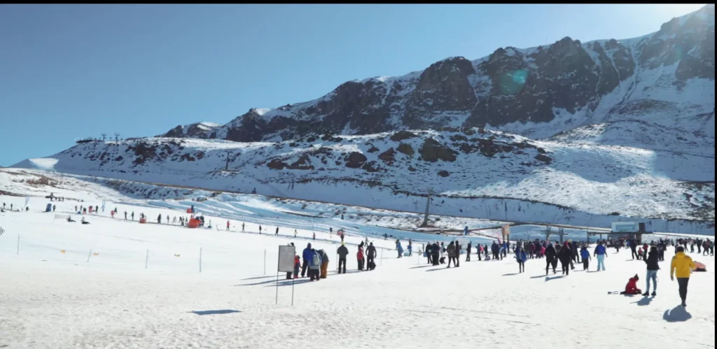 Pistas de esqui movimentadas em junho no Chile