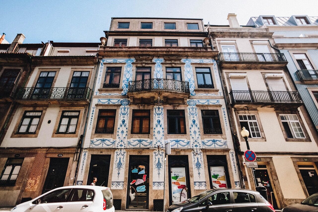 Fachada azulejos portugueses