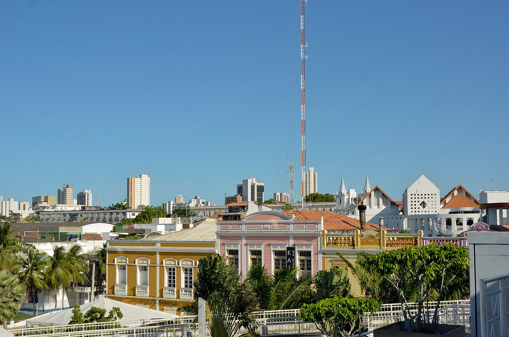 Cidade brasileira, arquitetura mista