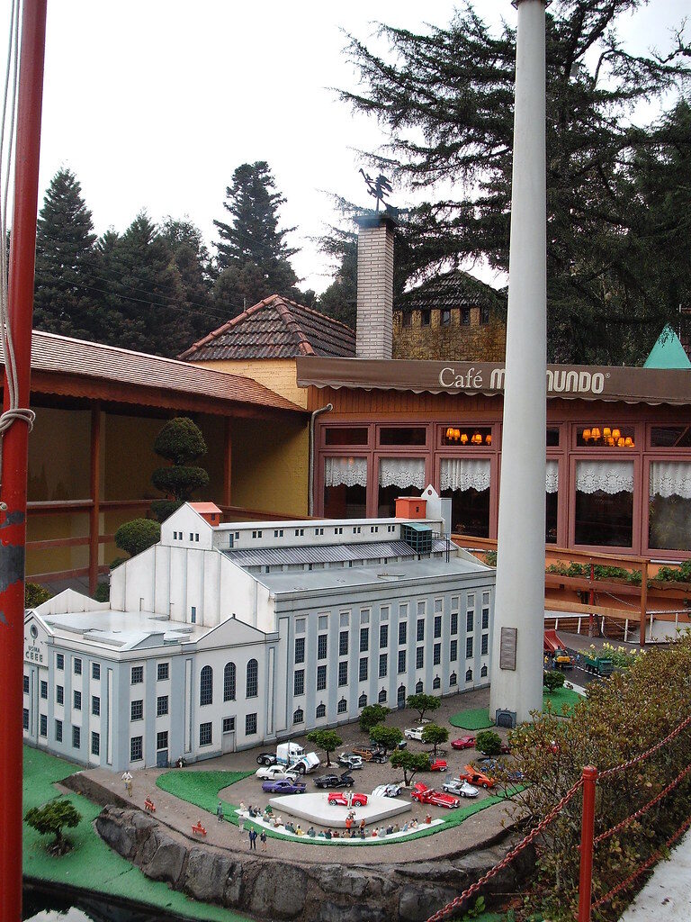 Miniatura Usina CEEE carros